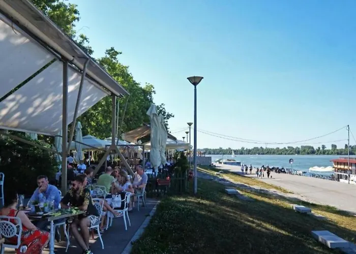 شقة Riverside Zemun